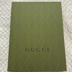 Gucci box